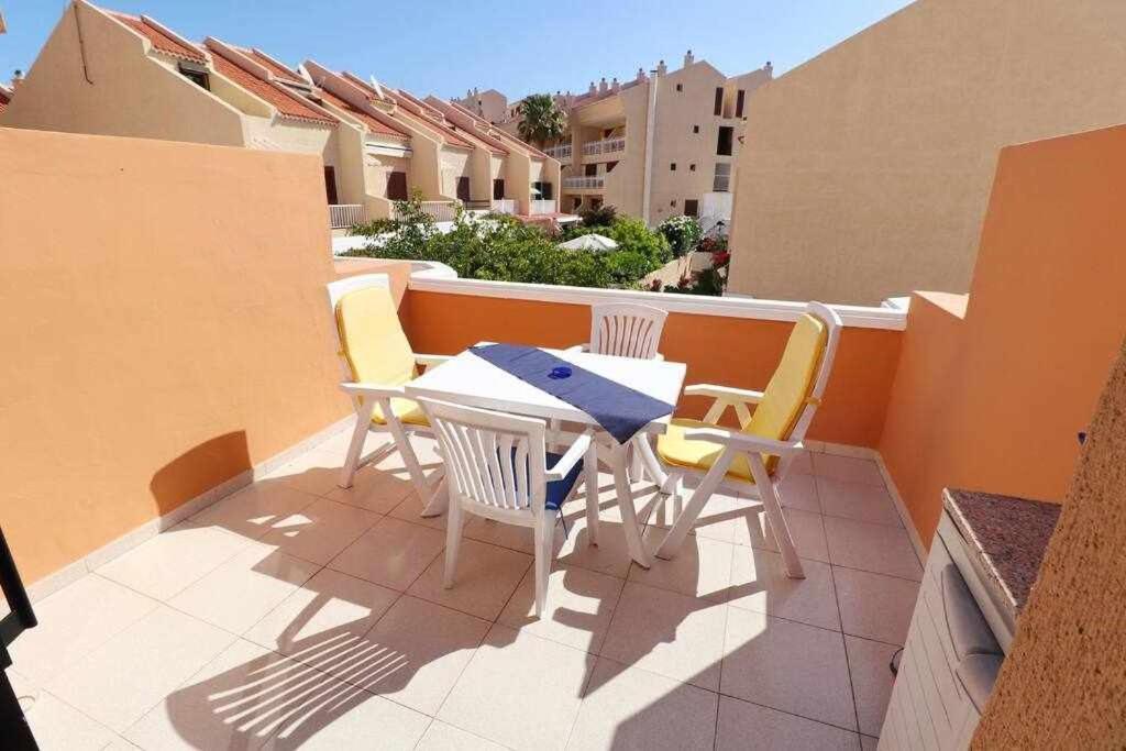 Royal Gardens Studio 123 Tenerife Rental & Sales ปลายาเดลาสอเมริกาส ภายนอก รูปภาพ